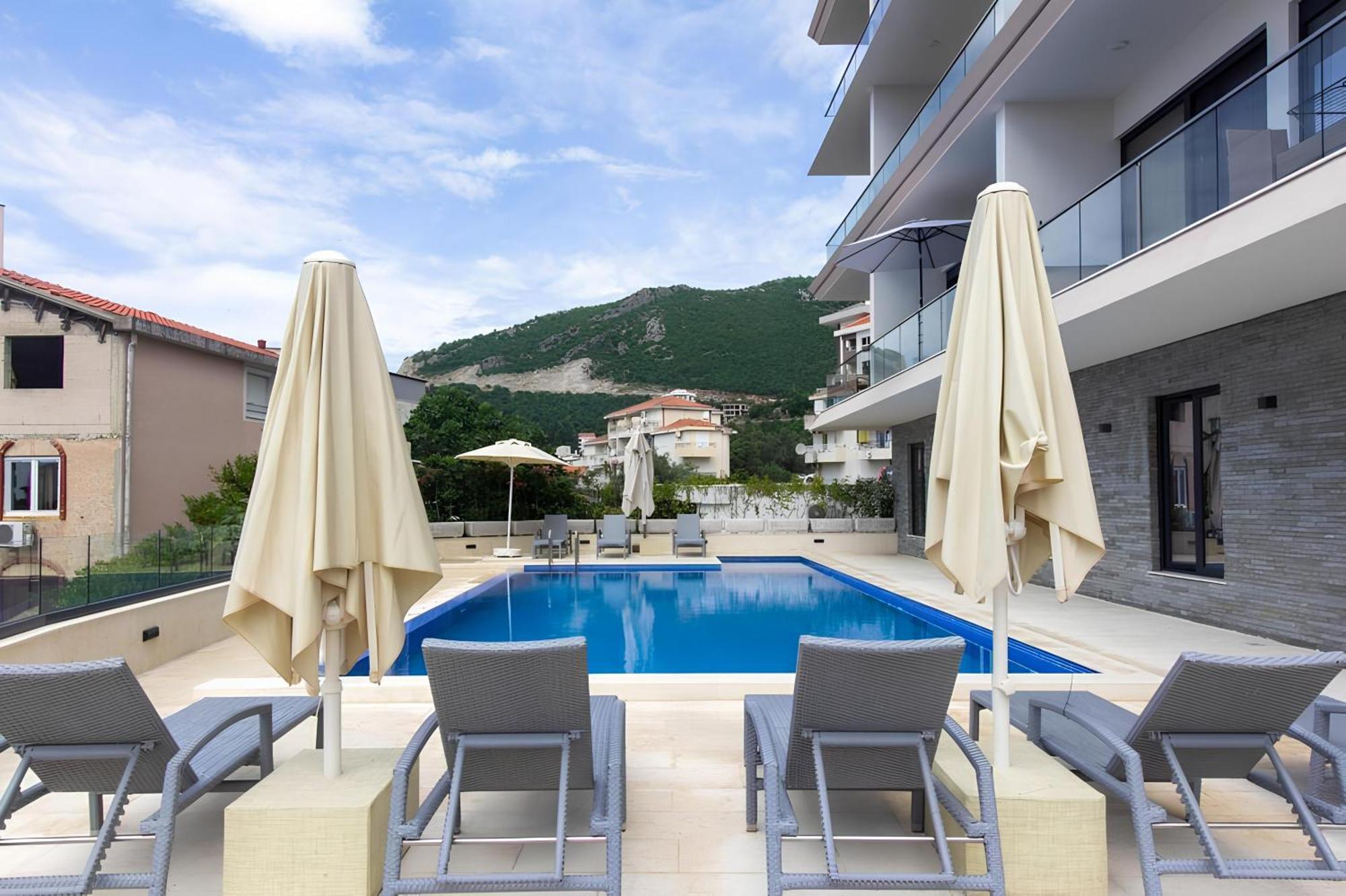 Adriatic Апартаменты *